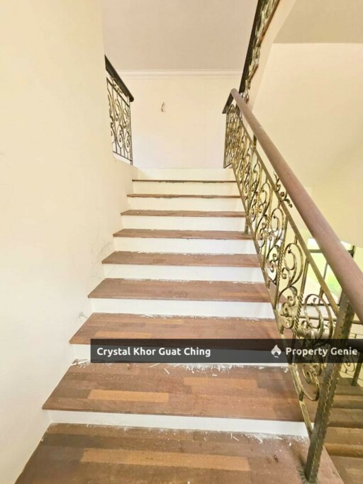 3 Storey Bungalow at D'Residence, Near Queensbay
