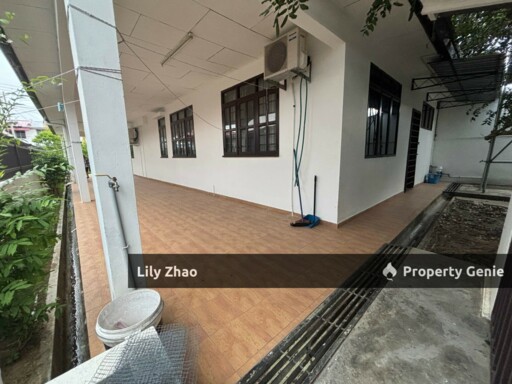 Semi Detached Landed House, 4Bed 3Bath Furnished, Spacious, Big Land, Taman BDC, Kolombong, Kota Kinabalu.