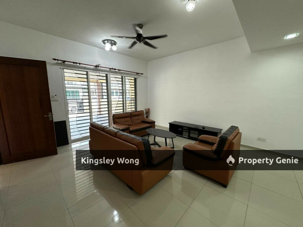 Pengkalan Tiara Double Storey Terrace House  Gated Guarded Facing North For Sale