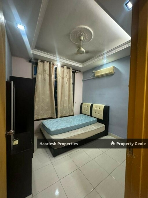 Tampoi Kipark Apartment for Sale