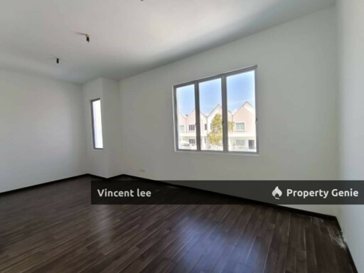 Corner Lot 47X70 Brand New Eco Forest 2 Storey Terrace [Facing North], Semenyih