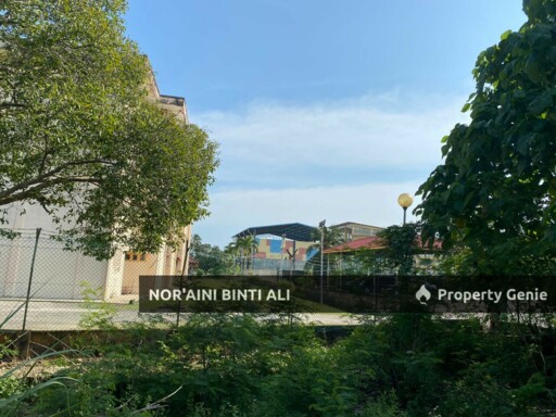 Untuk Dijual - 2 Lot Tanah Bangunan, Berhampiran Jalan Kuantan-Kemaman, di Mukim Beserah, Batu Hitam Padang Hangus, Kuantan, Pahang.