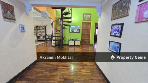 FREEHOLD, CORNER LOT & FULLY RENOVATED | BUNGALOW DOUBLE STOREY TAMAN PAROI JAYA SEREMBAN