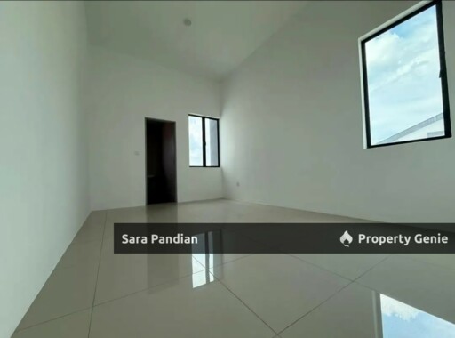 Freehold Large Botani Double Storey House at Lapangan Perdana