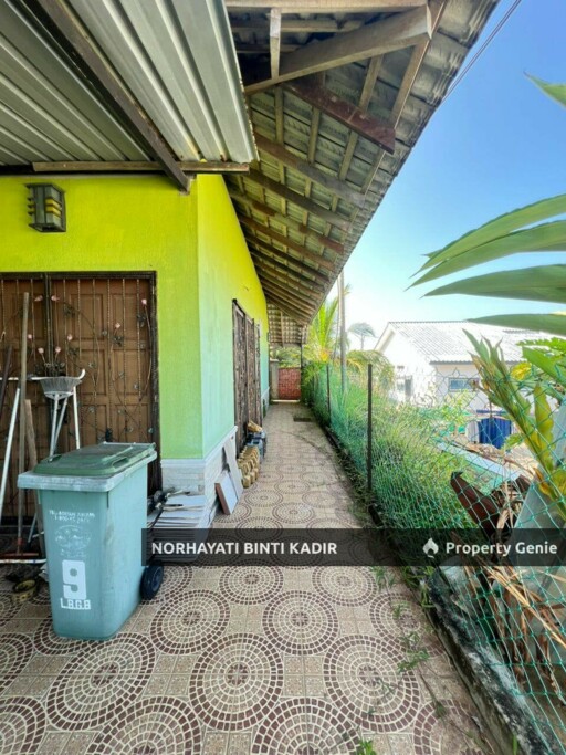 Semi-D  Setingkat Taman Gelugor Fully Renovated