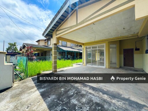2 Storey Semi D @ Taman Dahlia, Bandar Baru Salak Tinggi, Sepang, Selangor