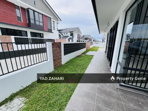 Elmina Green 7, Shah Alam | 2-Storey Terrace 5 Bedrooms | RM1.5M - Endlot, Brand New, Extra Land Back and Side