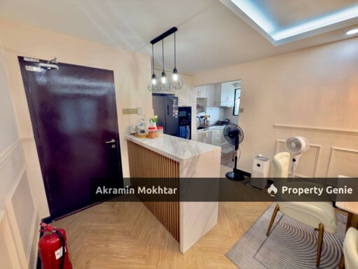 Freehold, Fully Furnished, Fully Renovated, Corner Unit & Covered Parking | Residensi Sutera 7, Taman Sutera Kajang Selangor .