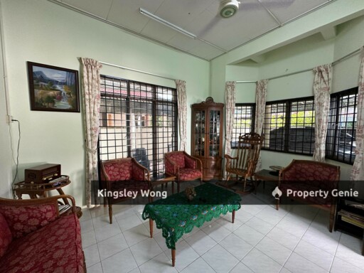 Buntong, Ipoh 1.5 Storey Bungalow House Near Ipoh Town First Garden