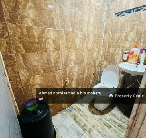 Freehold Double Storey Terrace House, Jln Solok Sungai Keramat, Taman Klang Utama. Klang, Selangor