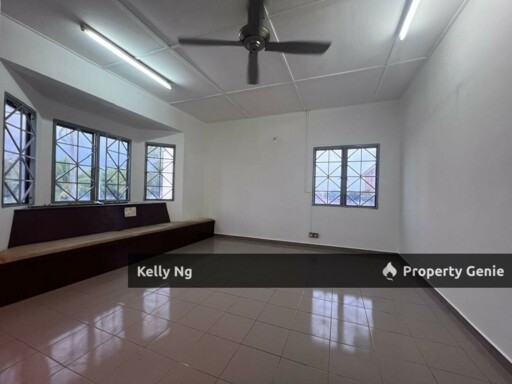 Double Sty Corner Renovated House At Bukit Tinggi Klang For Sale & Rent