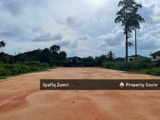 Tanah Lot Bangunan Tok Sira Kuantan (Hakmilik Kekal)