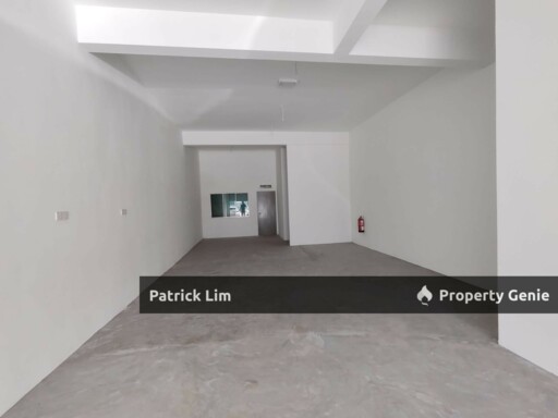 SKYWIZ AYER KEROH (GROUND FLOOR) SHOPLOT FOR RENT