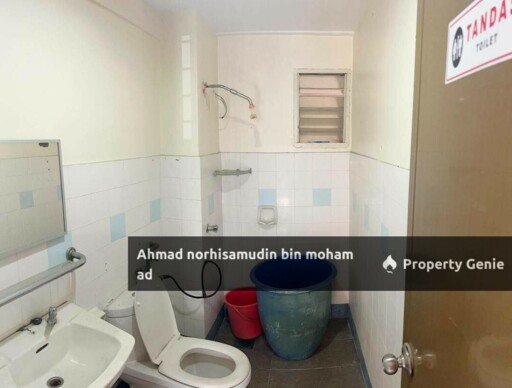 Freehold Apartment Vista Seri Putra, Bandar Seri Putra for Sale