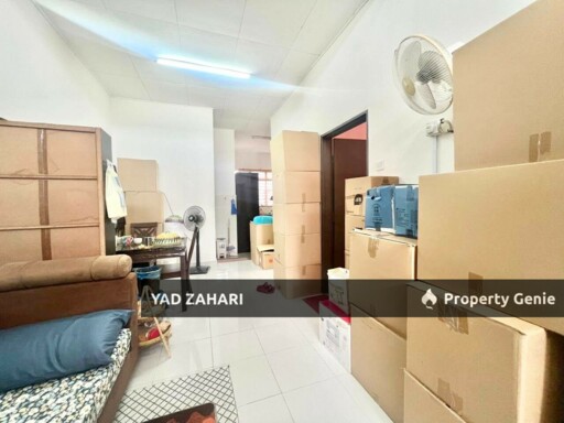 Jalan Kebun Nenas, Klang | Single Storey Terrace 4 Bedrooms | RM380K - Flexible Deposit and Nearby Amenities