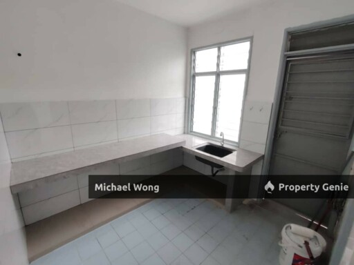 Jalan Anggerik 4 Bukit Sentosa for rent