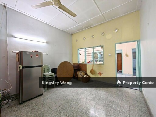 Taman Lim ​Single Storey Semi-D Facing Field Near Jalan Kuala Kangsar