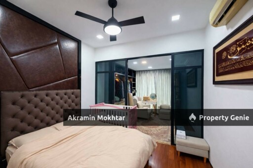 Freehold, Renovated & Partially Furnished | Double Storey Bungalow Saujana Villa, Kajang