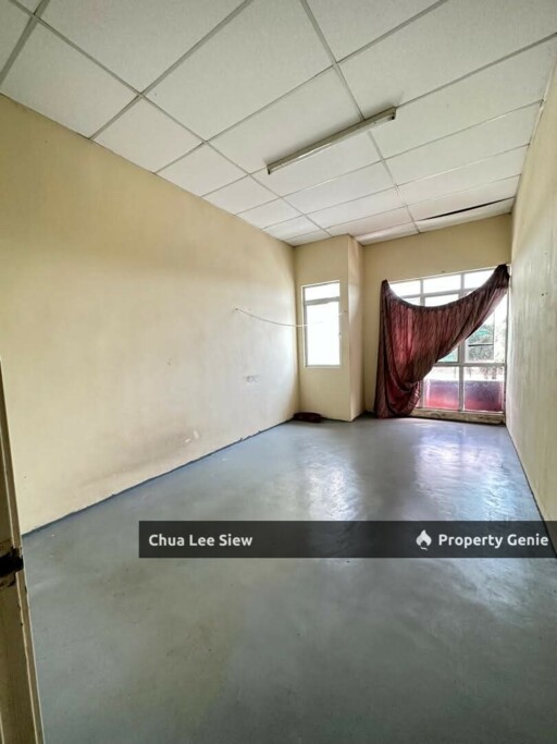 Double Storey Shoplot for Sale at Pekan Nanas, Taman Emas Merah