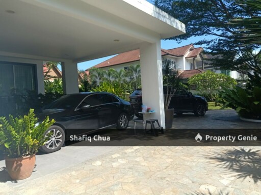 2 Plots Land Consists Of 2.5 Storey Bungalow Anjung Putra Sg Buloh For Sale