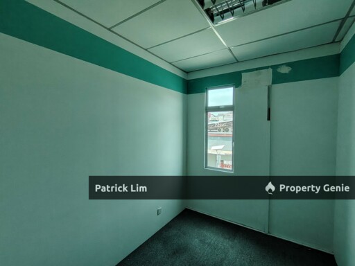 With 6 Rooms Partition, Ayer Keroh First Floor Office For Rent
