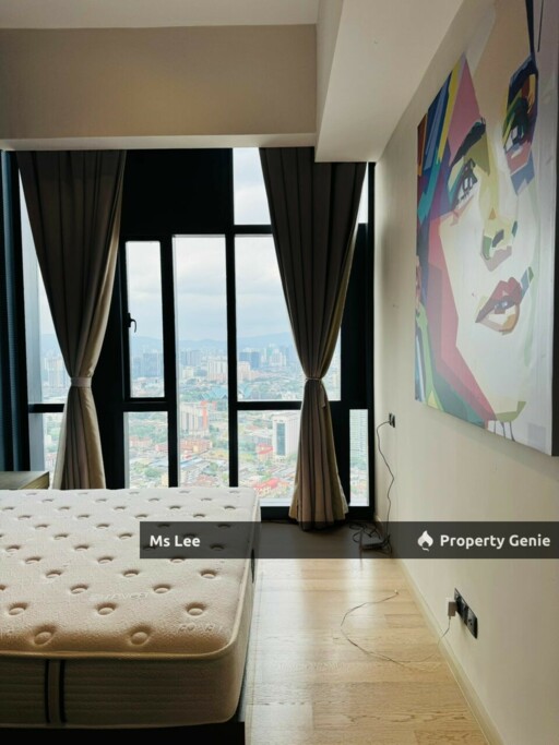 Star Residences One @ KLCC-level 52-Ready Now