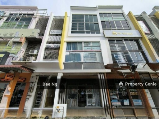 Mutiara Mas  / Ground Floor Shop
