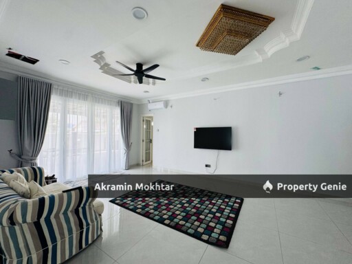 CORNER LOT Bungalow House 2 Storey Seksyen 6 Shah Alam Selangor