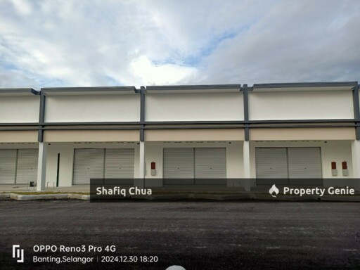 Freehold Brand New l Setingkat Kedai Di Pusat Komersial Olak Lempit, Banting