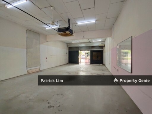 Paya Rumput Ground Floor Shop For Rent