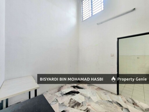 Single Storey Terrace  Jalan Tanjung Rhu  Seksyen 30, 40460 Shah Alam