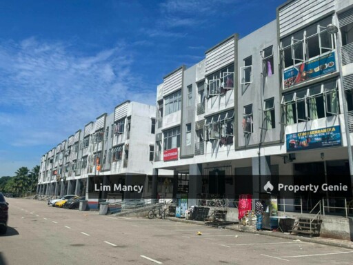 SILC Gelang Patah Three Storey Shoplot
