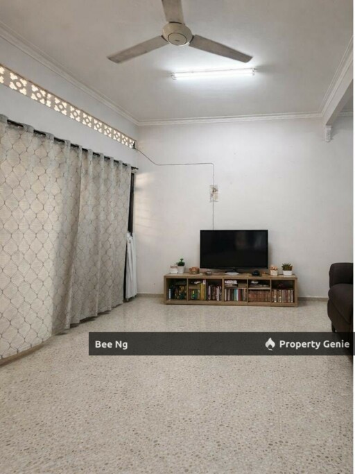Taman Tasek / Jalan Lembah / Double Storey Terrace / Lower Price