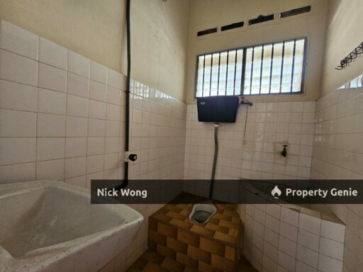 FREEHOLD Double Storey Semi-D At Bukit Beruang for Sale