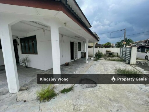 Bercham Double Storey Corner House Renovated For Rent