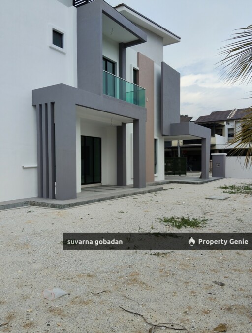 Freehold Double Storey SemiD with Big Land. Taman Lapangan Harmoni, Ipoh Perak