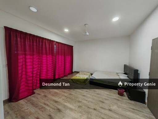 Redup Bandar Ainsdale , S2 Heights, Seremban 2 ( Facing Playground)
