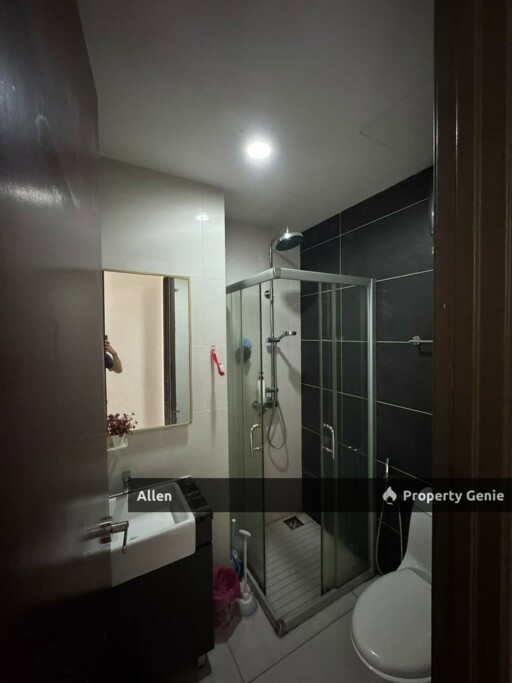 Kings Bay @ Country Garden Danga Bay Comfortable and Spacious Home with a Beautiful Sea View in Johor Bahru