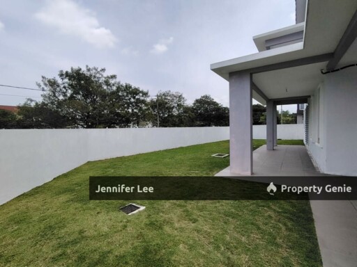 KLEBANG, IPOH FREEHOLD UNOCCUPIED DOUBLE STOREY TERRACE CORNER UNIT WITH HUGE SIDE LAND