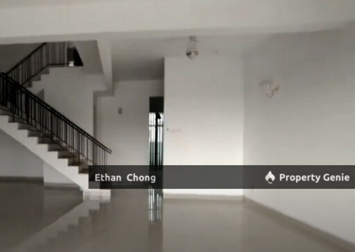 Elmina Garinia Super Intermediate House For Sale