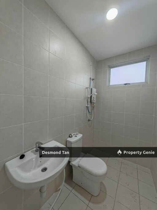 EKA HEIGHTS, BANDAR SRI SENDAYAN, NEGERI SEMBILAN | RM 1000 | Semi-Furnished | Ready Unit | Facing No House | Below Market Value