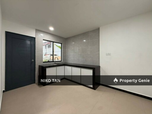 Jalan Permatang Double Storey Endlot Taman Desa Jaya