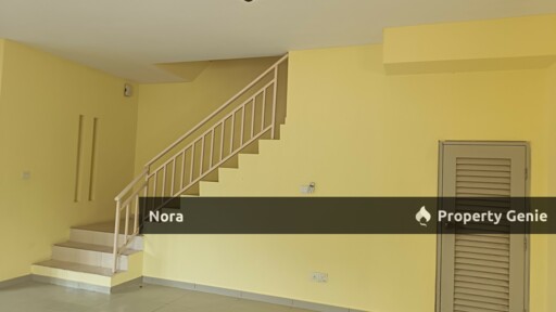 Laman Delfina, Nilai Impian. Corner Lot for Sale