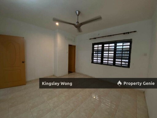 Taman Shukor, Bercham Selatan Double Storey Semi-Detached Simple Renovated