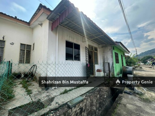 International Lot, Taman Sri Impian, Kluang