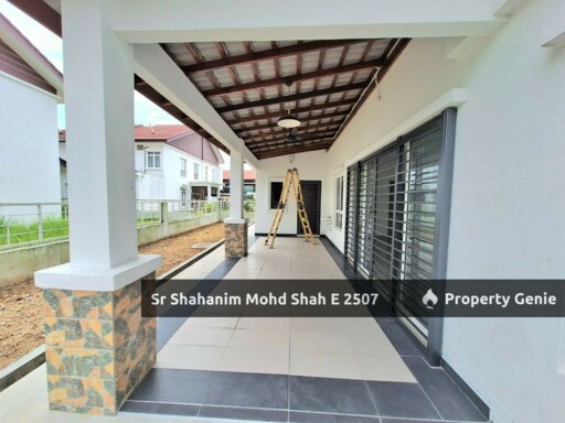 Dengkil Semi-D
