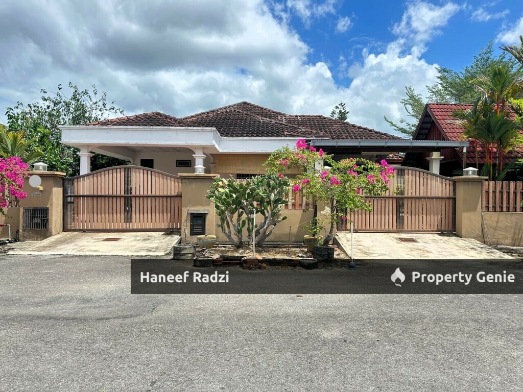 (Sangat Luas) Banglo 1 Tingkat - Taman Medah - Alor Setar