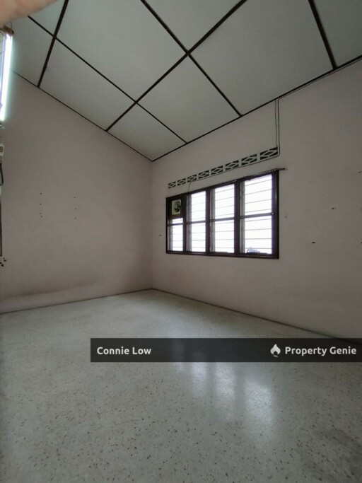 FULL LOAN Rm250k FREEHOLD Sungai Siput town area below market value