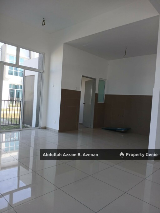 Double Story Corner Lot ‼️ Taman La Casa Lunas