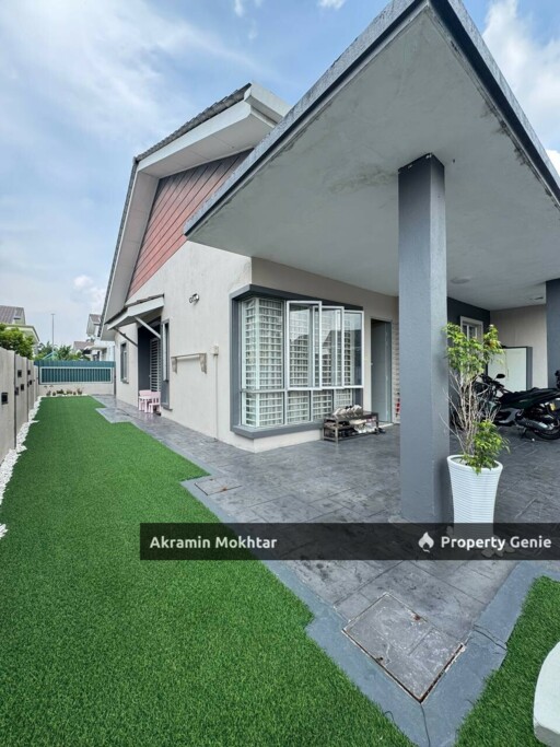 RENOVATED & PARTIALLY FURNISHED | Single Storey Semi-detached @ Taman Bentara, Telok Panglima Garang